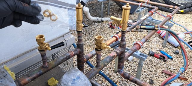 Solaire thermique collectif à Nanterre – pendant les travaux